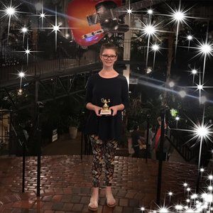 Meet your Posher, Lori